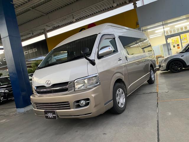 ハイエースワゴン グランドキャビン　１０人乗り　ユーザー買取車　パワースライド　ナビ　フルセグ　Ｂｌｕｅｔｏｏｔｈ　ＤＶＤビデオ再生　バックカメラ　ＥＴＣ　ＬＥＤライト　オートライト　リクライニングシート　ＡＣ１００Ｖ　コンビハンドル（50枚目）