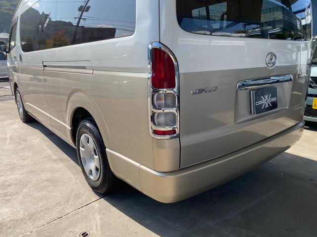 ハイエースワゴン グランドキャビン　１０人乗り　ユーザー買取車　パワースライド　ナビ　フルセグ　Ｂｌｕｅｔｏｏｔｈ　ＤＶＤビデオ再生　バックカメラ　ＥＴＣ　ＬＥＤライト　オートライト　リクライニングシート　ＡＣ１００Ｖ　コンビハンドル（54枚目）