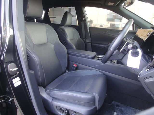 ＲＸ ＲＸ４５０ｈ＋　バージョンＬ　ＲＸ４５０ｈ＋　バージョンＬ（５名）ユーザー買取　ワンオーナー　禁煙車　全方位モニター（7枚目）