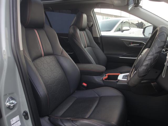RAV4 アドベンチャー 買取車 禁煙車 サンルーフ ディスプレイオーディオ パワーシート シートベンチレーション パワーバックドア(11枚目)