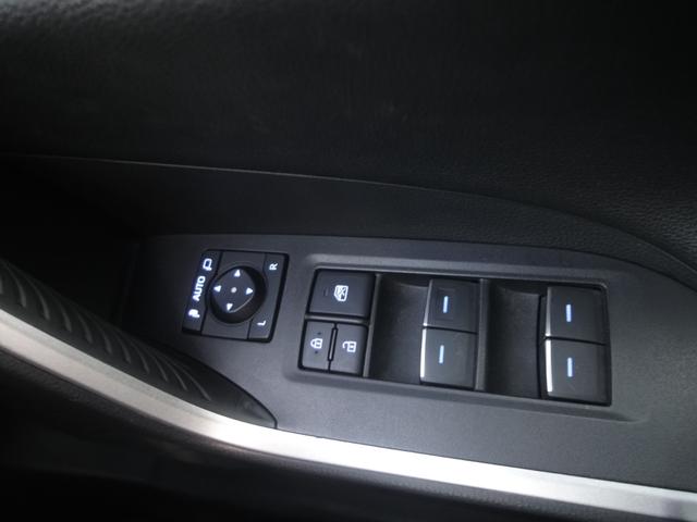RAV4 アドベンチャー 買取車 禁煙車 サンルーフ ディスプレイオーディオ パワーシート シートベンチレーション パワーバックドア(22枚目)