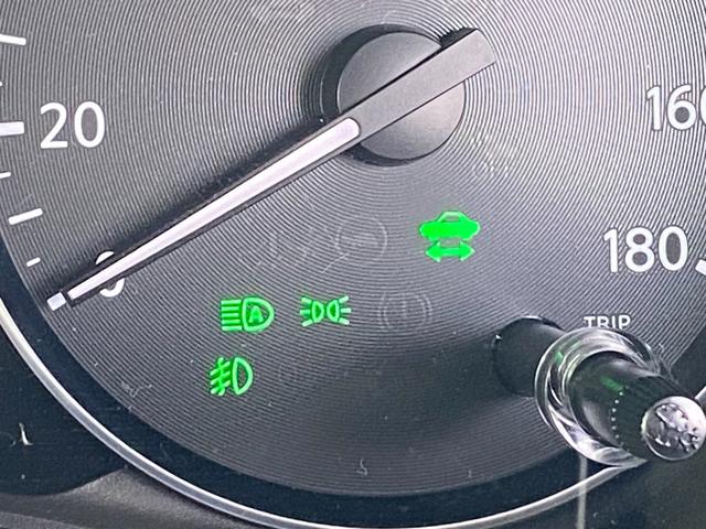 キックス Ｘ　ワンオーナーユーザー買取車　プッシュスタート　インテリキー２個　アラウンドモニター　純正９インチＳＤナビ　フルセグ　Ｂｌｕｅｔｏｏｔｈ　ＤＶＤビデオ　デジタルインナーミラー　連動ドラレコ　ＥＴＣ２．０（31枚目）