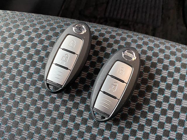 キックス Ｘ　ワンオーナーユーザー買取車　プッシュスタート　インテリキー２個　アラウンドモニター　純正９インチＳＤナビ　フルセグ　Ｂｌｕｅｔｏｏｔｈ　ＤＶＤビデオ　デジタルインナーミラー　連動ドラレコ　ＥＴＣ２．０（54枚目）