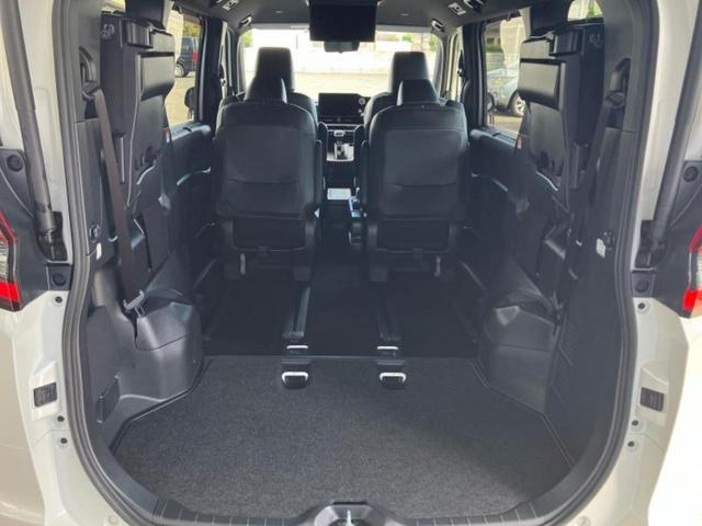 全国に店舗を展開しているのでどこでもお取り寄せが可能です！この車が気になるけど遠方だから・・・と諦める必要はありません！※別途陸送費が必要です。