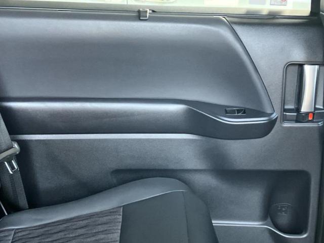 ＷＥＣＡＲＳでは各商談席に大型モニターをご用意しております！見やすい大画面でゆったりと全国の在庫をご覧いただけます！是非ご来店お待ちしております！