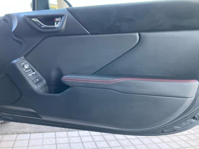 BRZ S ディスプレイオーディオ10インチ/アイサイト/シートヒーター/車線逸脱防止支援システム/シート ハーフレザー/ドライブレコーダー 社外/ヘッドランプ LED/USBジャック 衝突被害軽減システム(20枚目)