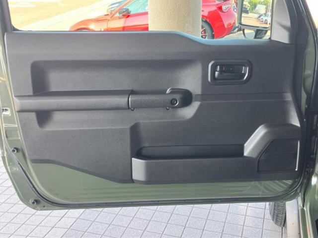 全国に店舗を展開しているのでどこでもお取り寄せが可能です！この車が気になるけど遠方だから・・・と諦める必要はありません！※別途陸送費が必要です。