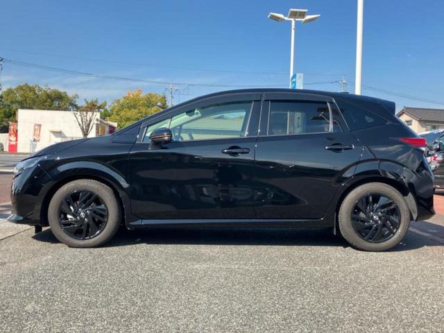 ノート Ｘ９０シュウネンキネンシャ　保証書／純正　９インチ　メモリーナビ／インテリジェントルームミラー／エマージェンシーブレーキ／アラウンドビューモニター／車線逸脱防止支援システム／シート　合皮／ドライブレコーダー　純正　全周囲カメラ（2枚目）