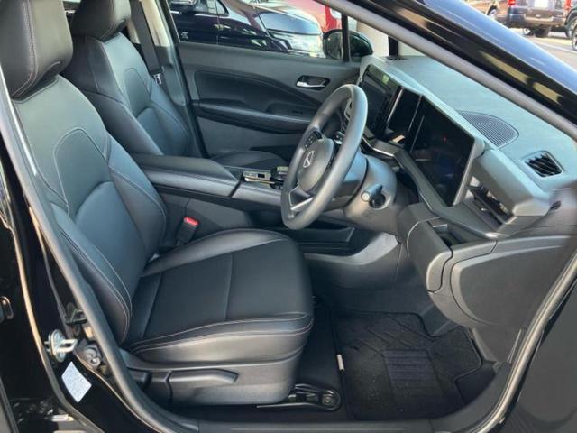 ノート Ｘ９０シュウネンキネンシャ　保証書／純正　９インチ　メモリーナビ／インテリジェントルームミラー／エマージェンシーブレーキ／アラウンドビューモニター／車線逸脱防止支援システム／シート　合皮／ドライブレコーダー　純正　全周囲カメラ（5枚目）