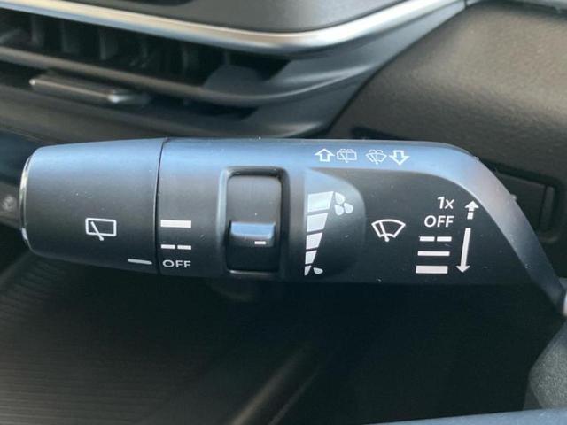 ノート Ｘ９０シュウネンキネンシャ　保証書／純正　９インチ　メモリーナビ／インテリジェントルームミラー／エマージェンシーブレーキ／アラウンドビューモニター／車線逸脱防止支援システム／シート　合皮／ドライブレコーダー　純正　全周囲カメラ（16枚目）