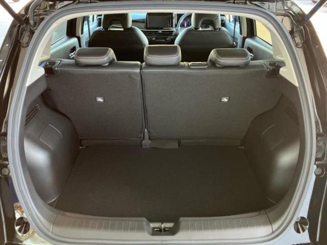 ノート Ｘ９０シュウネンキネンシャ　保証書／純正　９インチ　メモリーナビ／インテリジェントルームミラー／エマージェンシーブレーキ／アラウンドビューモニター／車線逸脱防止支援システム／シート　合皮／ドライブレコーダー　純正　全周囲カメラ（19枚目）