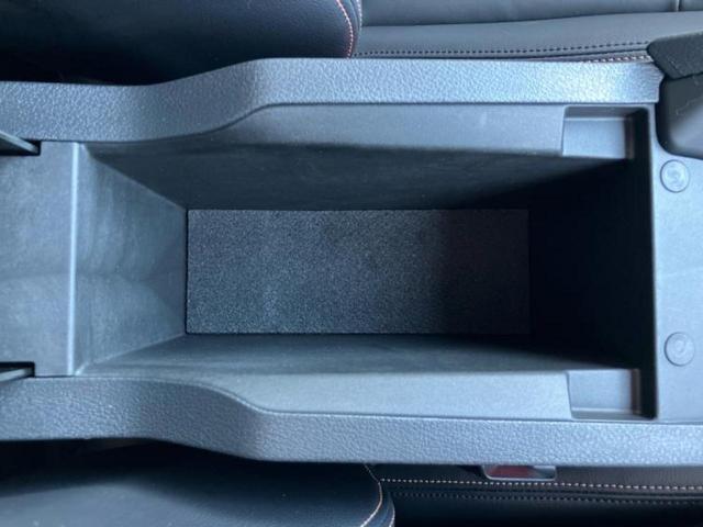 ノート Ｘ９０シュウネンキネンシャ　保証書／純正　９インチ　メモリーナビ／インテリジェントルームミラー／エマージェンシーブレーキ／アラウンドビューモニター／車線逸脱防止支援システム／シート　合皮／ドライブレコーダー　純正　全周囲カメラ（31枚目）