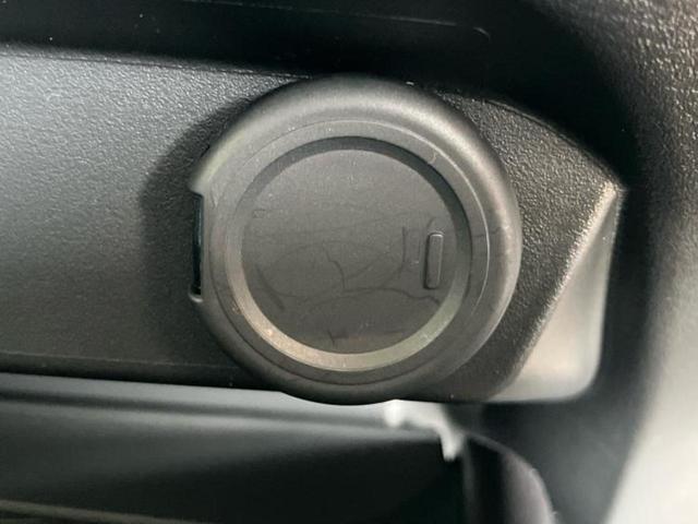 ノート Ｘ９０シュウネンキネンシャ　保証書／純正　９インチ　メモリーナビ／インテリジェントルームミラー／エマージェンシーブレーキ／アラウンドビューモニター／車線逸脱防止支援システム／シート　合皮／ドライブレコーダー　純正　全周囲カメラ（35枚目）