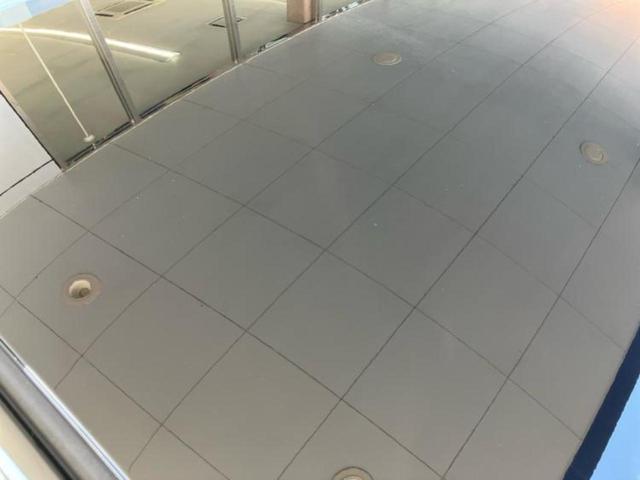 ノート Ｘ９０シュウネンキネンシャ　保証書／純正　９インチ　メモリーナビ／インテリジェントルームミラー／エマージェンシーブレーキ／アラウンドビューモニター／車線逸脱防止支援システム／シート　合皮／ドライブレコーダー　純正　全周囲カメラ（42枚目）