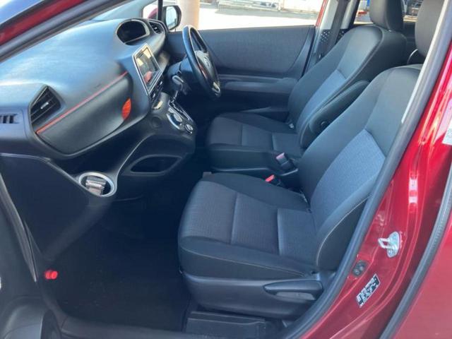 シエンタ Ｇ　保証書／社外　メモリーナビ／後席モニター　社外　９インチ／トヨタセーフティセンス／両側電動スライドドア／ＥＴＣ／ＥＢＤ付ＡＢＳ／横滑り防止装置／アイドリングストップ／バックモニター／フルセグＴＶ（7枚目）