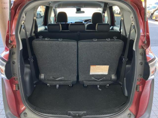 シエンタ Ｇ　保証書／社外　メモリーナビ／後席モニター　社外　９インチ／トヨタセーフティセンス／両側電動スライドドア／ＥＴＣ／ＥＢＤ付ＡＢＳ／横滑り防止装置／アイドリングストップ／バックモニター／フルセグＴＶ（20枚目）