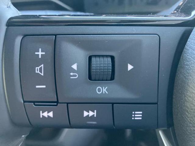 セレナ ｅパワーハイウェイスターＶ　保証書／純正　９インチ　メモリーナビ／フリップダウンモニター　純正　１１インチ／インテリジェントルームミラー／エマージェンシーブレーキ／両側電動スライドドア／アラウンドビューモニター　全周囲カメラ（28枚目）