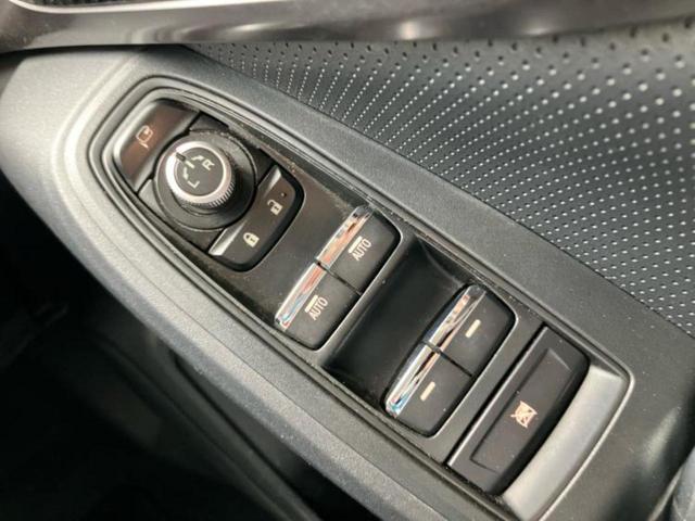 ＸＶ ４ＷＤ２．０ｉ－Ｌアイサイト　保証書／純正　８インチ　メモリーナビ／アイサイト／シートヒーター　前席／車線逸脱防止支援システム／シート　フルレザー／ドライブレコーダー　純正／ヘッドランプ　ＬＥＤ／Ｂｌｕｅｔｏｏｔｈ接続　革シート（24枚目）