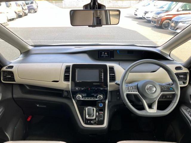 セレナ ｅパワーハイウェイスターＶ　保証書／社外　ＳＤナビ／インテリジェントルームミラー／エマージェンシーブレーキ／両側電動スライドドア／シートヒーター　前席／アラウンドビューモニター／車線逸脱防止支援システム／プロパイロット（4枚目）