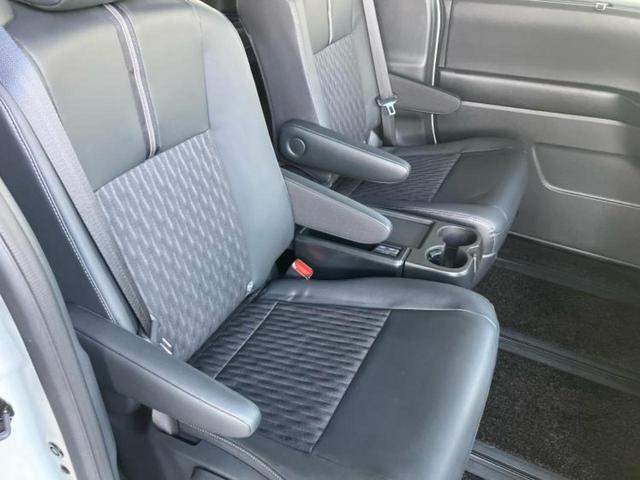 ノア ハイブリッドS-Z 保証書/ディスプレイオーディオ+ナビ10インチ/フリップダウンモニター 純正 13.2インチ/トヨタセーフティセンス/両側電動スライドドア/シートヒーター 前席/パノラミックビューモニター DVD再生(36枚目)