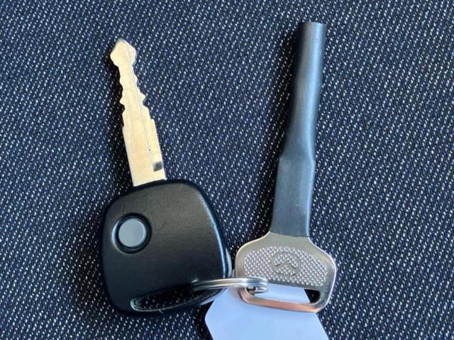 キャロル ＧＬ　保証書／衝突安全装置／シートヒーター　運転席／車線逸脱防止支援システム／ＥＢＤ付ＡＢＳ／横滑り防止装置／アイドリングストップ／衝突安全ボディ／パワーウインドウ／キーレス／パワーステアリング（41枚目）