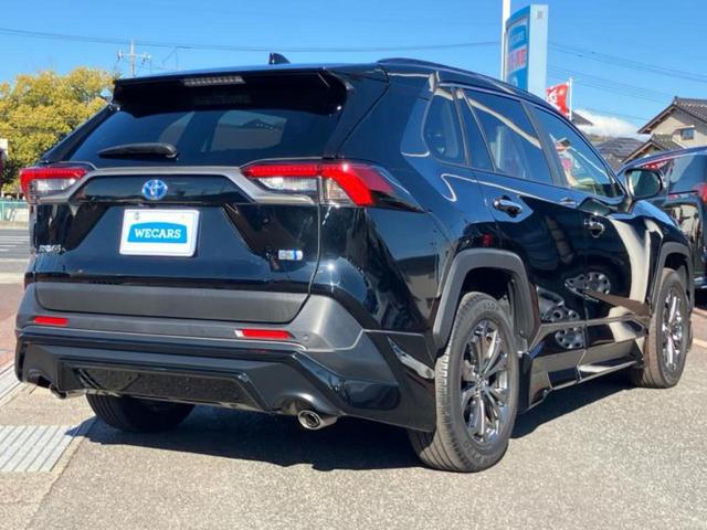 ＲＡＶ４ ４ＷＤハイブリッドＧ　新品タイヤ／パノラマルーフ／ＴＲＤエアロ／保証書／ディスプレイオーディオ９インチ／デジタルインナーミラー／トヨタセーフティセンス／エアーシート　前席／パノラミックビューモニター／シート　合皮　４ＷＤ（3枚目）