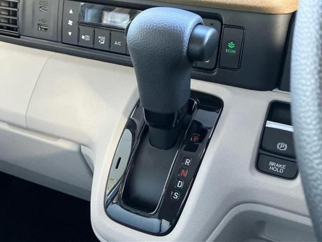 Ｎ－ＢＯＸ ヒョウジュン　保証書／純正　８インチ　ナビ／ホンダセンシング／電動スライドドア／シートヒーター　前席／車線逸脱防止支援システム／ヘッドランプ　ＬＥＤ／ＵＳＢジャック／Ｂｌｕｅｔｏｏｔｈ接続／ＥＢＤ付ＡＢＳ（17枚目）