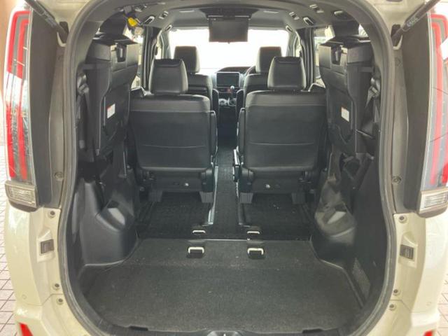 ノア Siダブルバイビー2 新品タイヤ/保証書/純正 9インチ SDナビ/フリップダウンモニター 純正 12.1インチ/トヨタセーフティセンス/両側電動スライドドア/車線逸脱防止支援システム/シート ハーフレザー バックカメラ(21枚目)