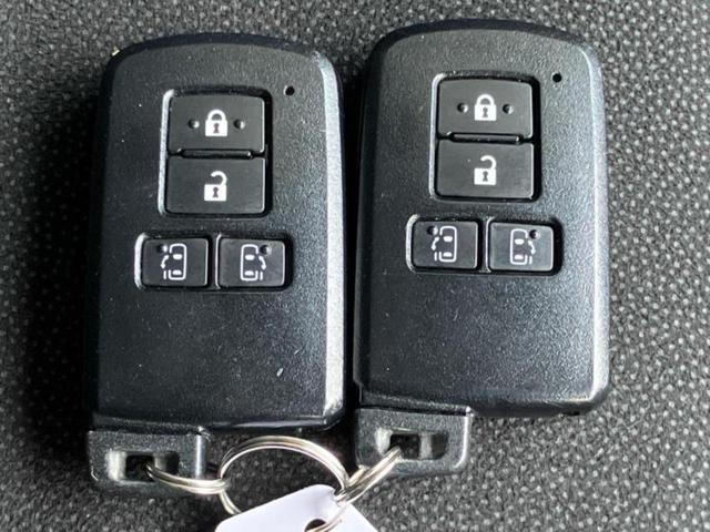 ノア Siダブルバイビー2 新品タイヤ/保証書/純正 9インチ SDナビ/フリップダウンモニター 純正 12.1インチ/トヨタセーフティセンス/両側電動スライドドア/車線逸脱防止支援システム/シート ハーフレザー バックカメラ(26枚目)