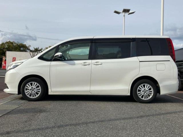 ノア G 保証書/社外 SDナビ/電動スライドドア/ヘッドランプ LED/Bluetooth接続/ETC/EBD付ABS/横滑り防止装置/クルーズコントロール/バックモニター/フルセグTV/DVD バックカメラ(2枚目)