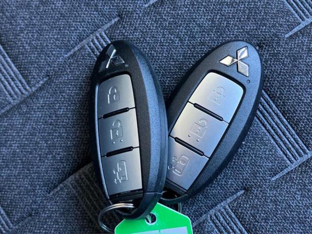 デリカミニ Ｇ　新品タイヤ／保証書／衝突安全装置／ハンズフリー電動スライドドア／シートヒーター　前席／車線逸脱防止支援システム／シート　ハーフレザー／ヘッドランプ　ＬＥＤ／ＥＢＤ付ＡＢＳ／横滑り防止装置　バックカメラ（25枚目）