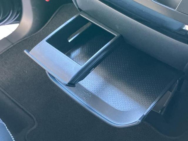 デリカミニ Ｇ　新品タイヤ／保証書／衝突安全装置／ハンズフリー電動スライドドア／シートヒーター　前席／車線逸脱防止支援システム／シート　ハーフレザー／ヘッドランプ　ＬＥＤ／ＥＢＤ付ＡＢＳ／横滑り防止装置　バックカメラ（27枚目）