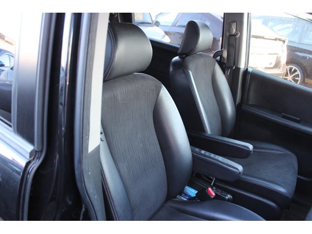 フリードハイブリッド ジャストセレクション　フルセグナビ　バックカメラ　左右パワースライドドア　スマートキー二個　オートライトＨＩＤ　ＥＴＣ　純正アルミ（17枚目）