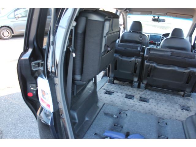 フリードハイブリッド ジャストセレクション　フルセグナビ　バックカメラ　左右パワースライドドア　スマートキー二個　オートライトＨＩＤ　ＥＴＣ　純正アルミ（38枚目）