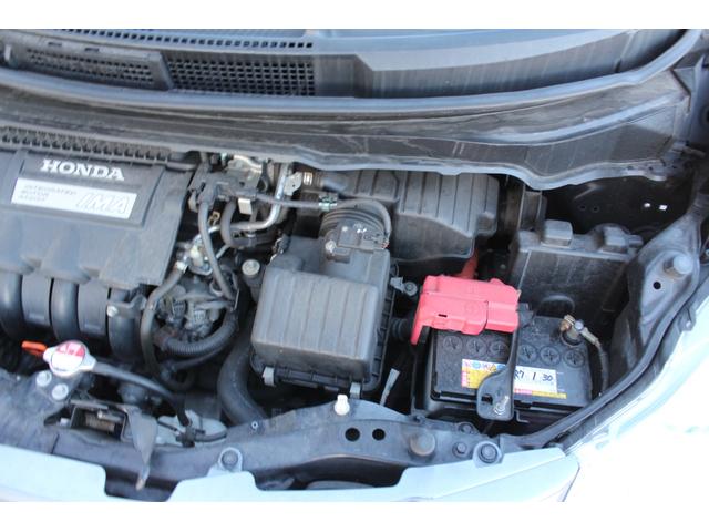 フリードハイブリッド ジャストセレクション　フルセグナビ　バックカメラ　左右パワースライドドア　スマートキー二個　オートライトＨＩＤ　ＥＴＣ　純正アルミ（58枚目）