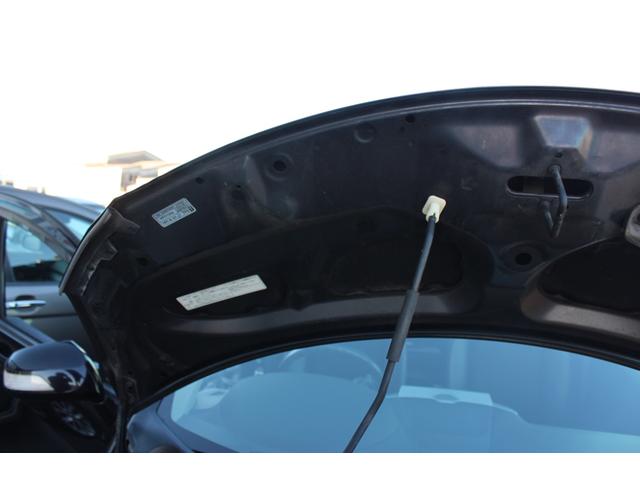 フリードハイブリッド ジャストセレクション　フルセグナビ　バックカメラ　左右パワースライドドア　スマートキー二個　オートライトＨＩＤ　ＥＴＣ　純正アルミ（60枚目）