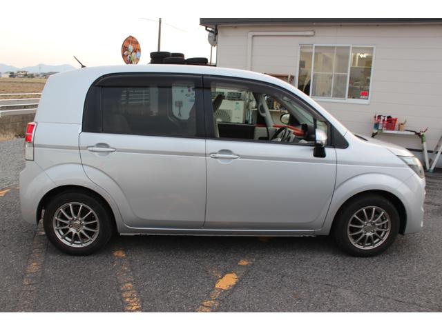 スペイド Ｆ　走行５．６万キロ　禁煙車　バックカメラ　ブルートゥース　ディスプレーオーディオ新品装着　ＨＩＤオートライト　ＥＴＣ（10枚目）