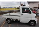 新車も購入が出来ない車種 納期が1年以上かかる等日常的です そういった車はプレミア価格で新車より何百万円も高く売れるので転売も日常で、そういってもそれで海外の方々が買うので誰もどうにも出来ない実情です