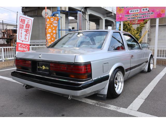 ソアラ ２．０ＧＴ　シルバー全塗装　１Ｇツインカムエンジン　エアロ　ロンシャン１４ＡＷ　ローダウン　当時物タナベマフラー　外品ハンドル　ＣＤ再生　ＥＴＣ　パワステ　パワーウィンドウ　エアコン　オートマ　タイベル交換済（7枚目）