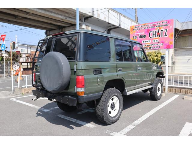 ランドクルーザー70(トヨタ)LX 全塗装緑 ZEAL足廻公認 ランドクルーザー70(トヨタ)LX 全塗装緑 ZEAL足廻公認