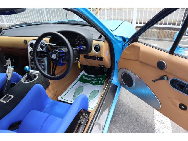 ロードスター Ｖ－ＳＰＥＣＩＡＬ　青全塗装　５ＭＴ　ハードトップ　Ｄ１ＳＰＥＣハンドル　バケットシート　Ｆスポイラー　外ＡＷ　車高調　外マフラー　ＬＥＤライト　外フォグ　ベルト済　タワーバー　外エアクリ　外シフトノブ　外シフトレバー（12枚目）