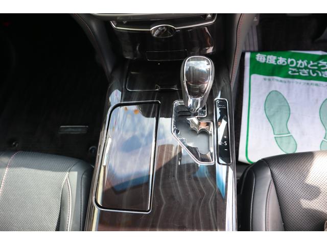 クラウンハイブリッド アスリートＧ　外品フルエアロ　Ｆスポイラー　ＷＯＲＫ２０インチＡＷ　車高調　ＴＯＭ’ｓマフラー　サンルーフ　黒革シート　パワーシート　シートヒーター＋エアコン　ナビ　フルセグ　Ｂカメラ　ＰＣＳ　ＢＳＭ　クリアソナー（15枚目）