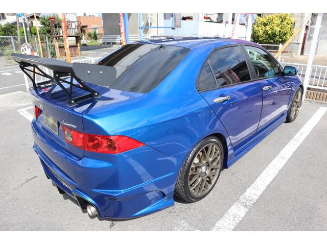 アコード ユーロR 6MT i-VTEC 外品フルエアロ GTウイング 外品グリル カーボンボンネット WORK18AW COSCOフルタップ車高調 無限マフラー ETC レカロセミバケ CD再生 エアコン付 チェーン式(7枚目)