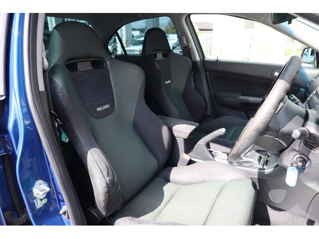 アコード ユーロR 6MT i-VTEC 外品フルエアロ GTウイング 外品グリル カーボンボンネット WORK18AW COSCOフルタップ車高調 無限マフラー ETC レカロセミバケ CD再生 エアコン付 チェーン式(12枚目)