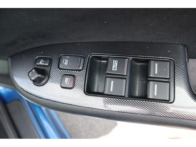 アコード ユーロR 6MT i-VTEC 外品フルエアロ GTウイング 外品グリル カーボンボンネット WORK18AW COSCOフルタップ車高調 無限マフラー ETC レカロセミバケ CD再生 エアコン付 チェーン式(16枚目)