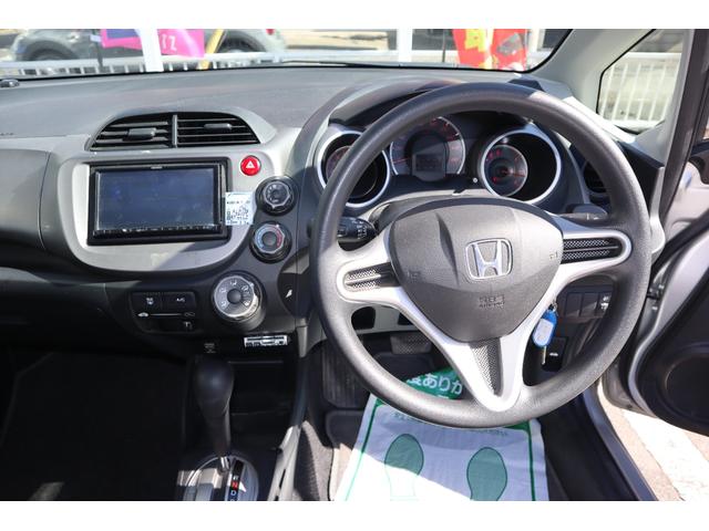 購入の仕方は・手付金を２０％ご入金頂いた方に（売約済み！）となります。残りは納車までです。ローンもできますし、カードも使えます！ローン不安な方は店長に是非ご相談下さい。誠意を持って相談に乗ります！