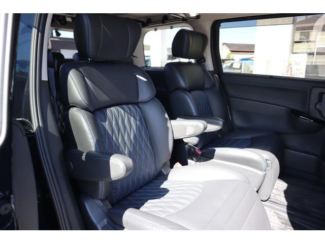 エルグランド オーテック 1オーナー エアロパーツ サンルーフ 黒革パワーシート オットマン 3列シート シートH ディスプレイオーディオ Bluetooth 全周囲カメラ 後席モニター Wエアコン 両側PSD 電動リアゲート(11枚目)