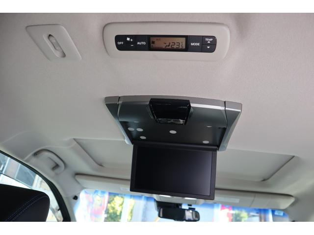 エルグランド オーテック 1オーナー エアロパーツ サンルーフ 黒革パワーシート オットマン 3列シート シートH ディスプレイオーディオ Bluetooth 全周囲カメラ 後席モニター Wエアコン 両側PSD 電動リアゲート(18枚目)