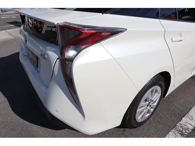 プリウス Ｓ　メモリーナビ　フルセグＴＶ　ＤＶＤ　Ｂｌｕｅｔｏｏｔｈ　ドラレコ　バックカメラ　ＥＴＣ　プリクラッシュ　クルコン　レーンキーピング　クリアランスソナー　電光プレート　Ｔチェーン式　車検令和９年９月（28枚目）