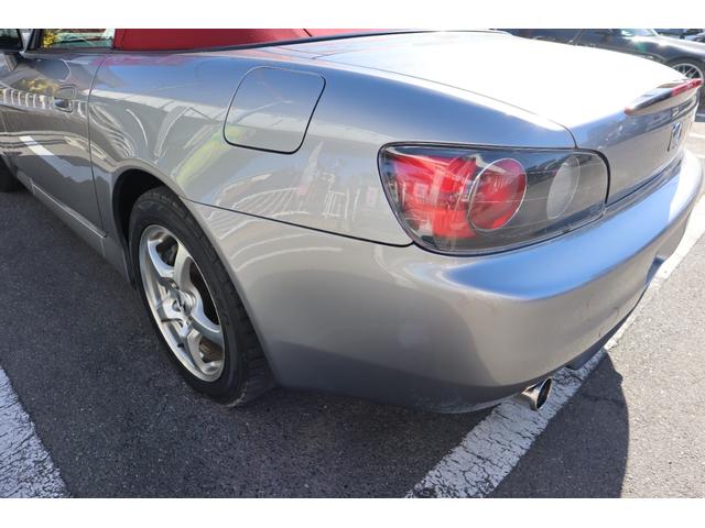 Ｓ２０００ ベースグレード　６ＭＴ　ＶＴＥＣ　電動オープン幌　ディスプレイオーディオ　Ｂｌｏｕｅｔｏｏｔｈ　ＥＴＣ　ブラックハーフレザーシート　ＨＩＤライト　キーレス　純正１６インチＡＷ　エアコン　タイミングチェーン式（27枚目）